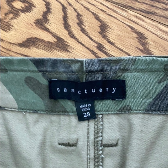 BNWOT sanctuary camo skirt - Picture 2 of 7
